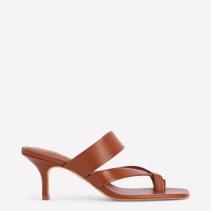 Toe Post Kitten Heel Sandal-Tan